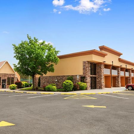 Howard Johnson By Wyndham North Plainfield Extérieur photo