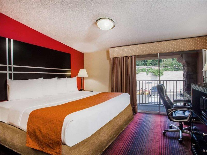 Howard Johnson By Wyndham North Plainfield Extérieur photo