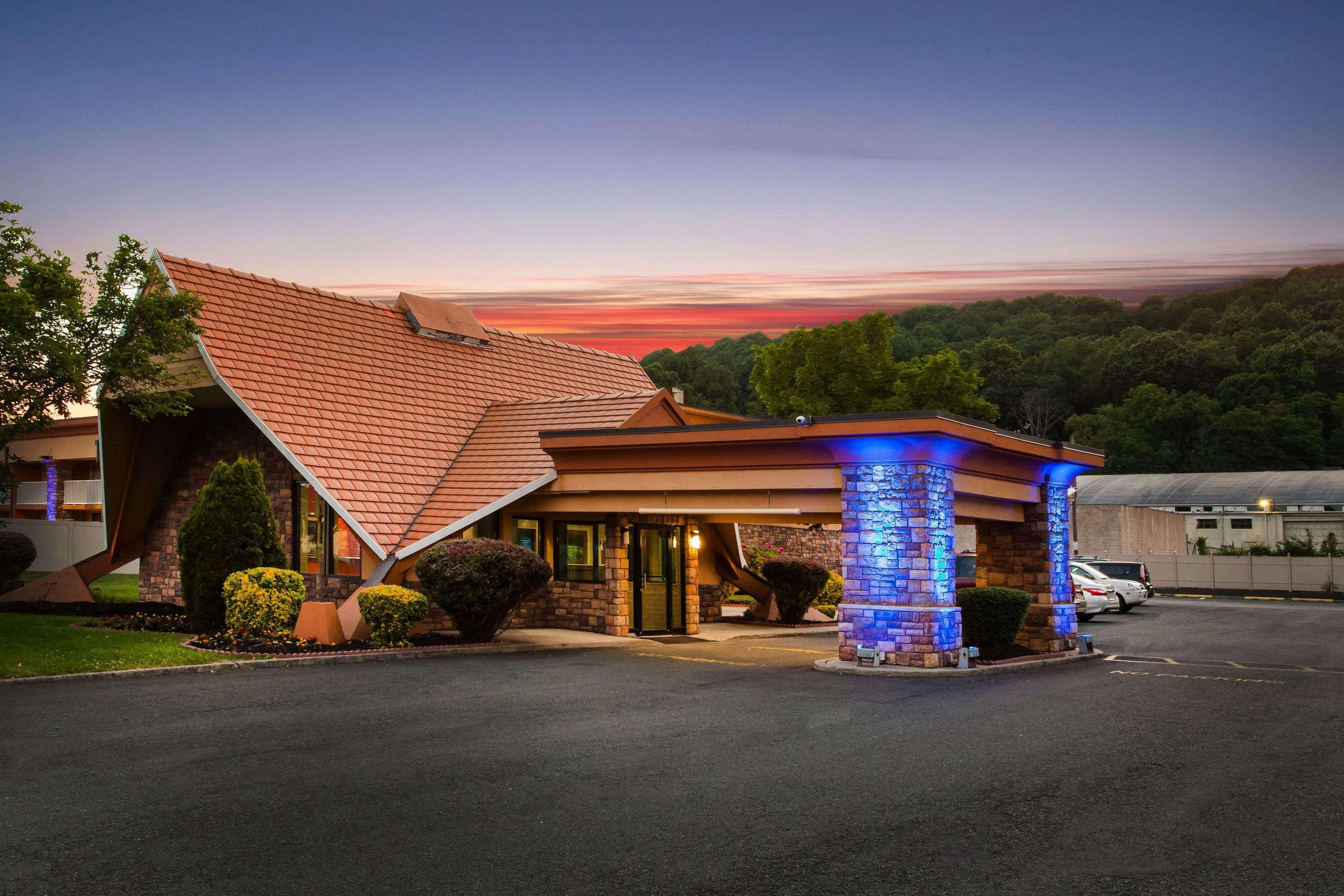 Howard Johnson By Wyndham North Plainfield Extérieur photo